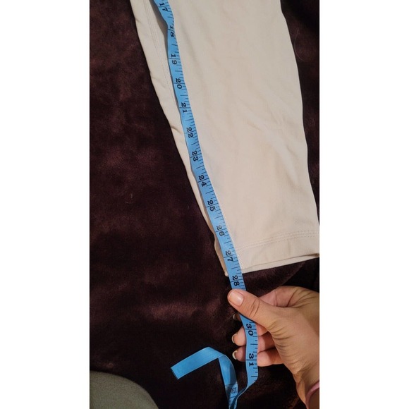 Lululemon Align HR Pant 28" in Chrome Size 10 great condition - Picture 4 of 7